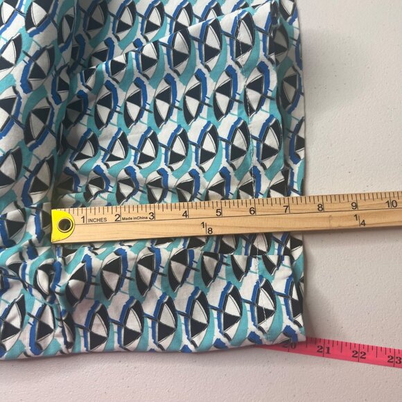 Crown & Ivy Women's 24W Regular Printed Shorts - Blue & White Umbrella Pattern - Picture 8 of 11